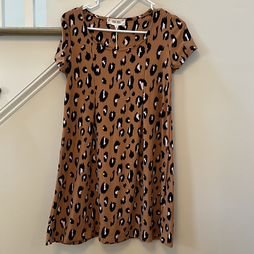 Pink Rose NWT Animal Print  women’s T-shirt dress size small